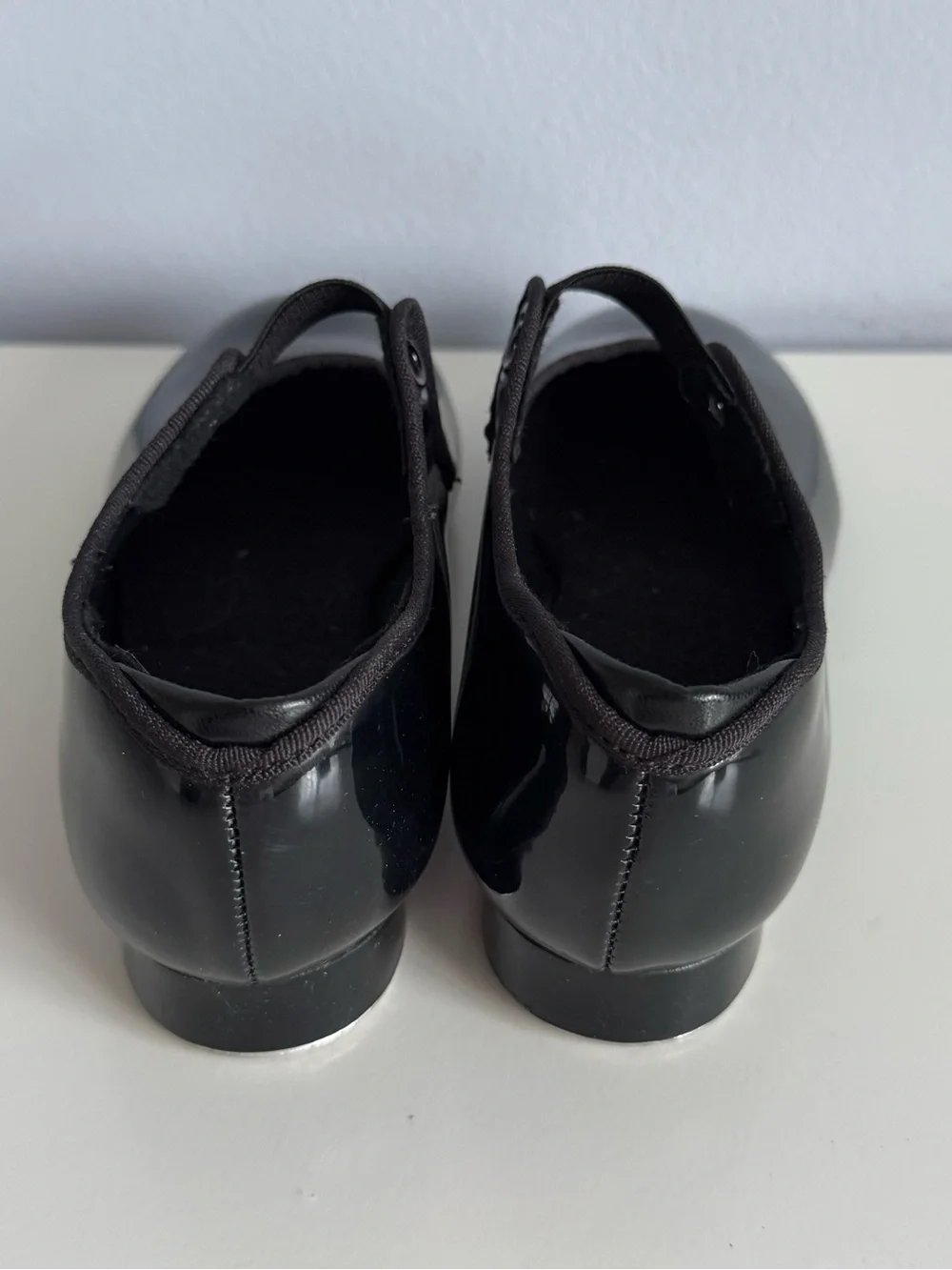 Capezio Future Star Black Patent Tap Shoes Girls 1M
